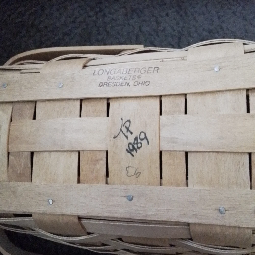 1989 Longaberger Medium Vegetable Basket